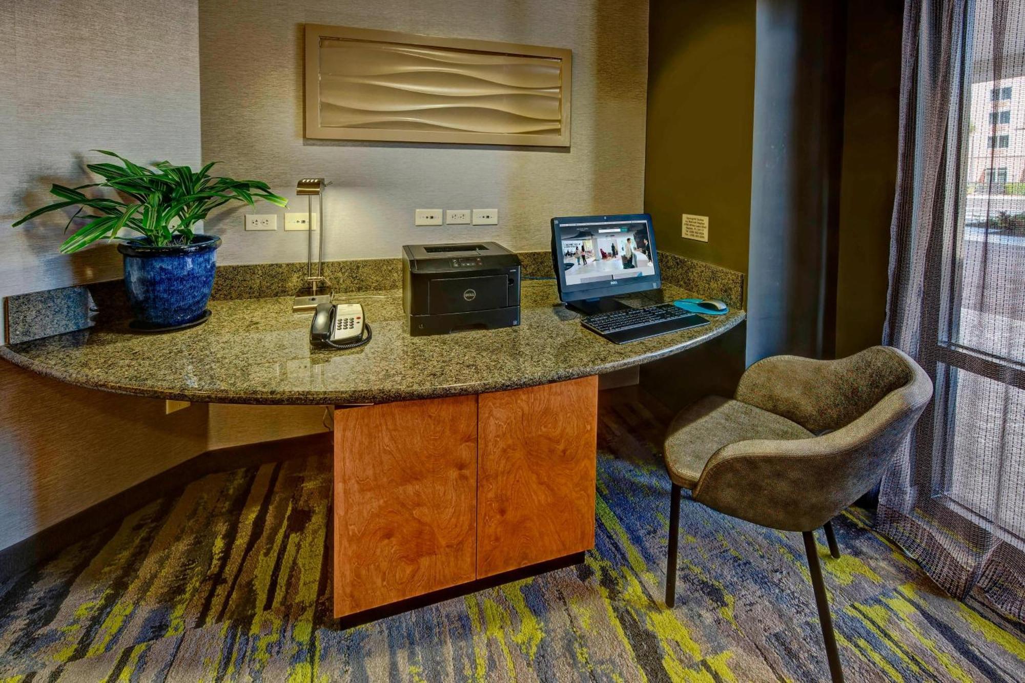 Springhill Suites By Marriott Naples Golden Gate Экстерьер фото
