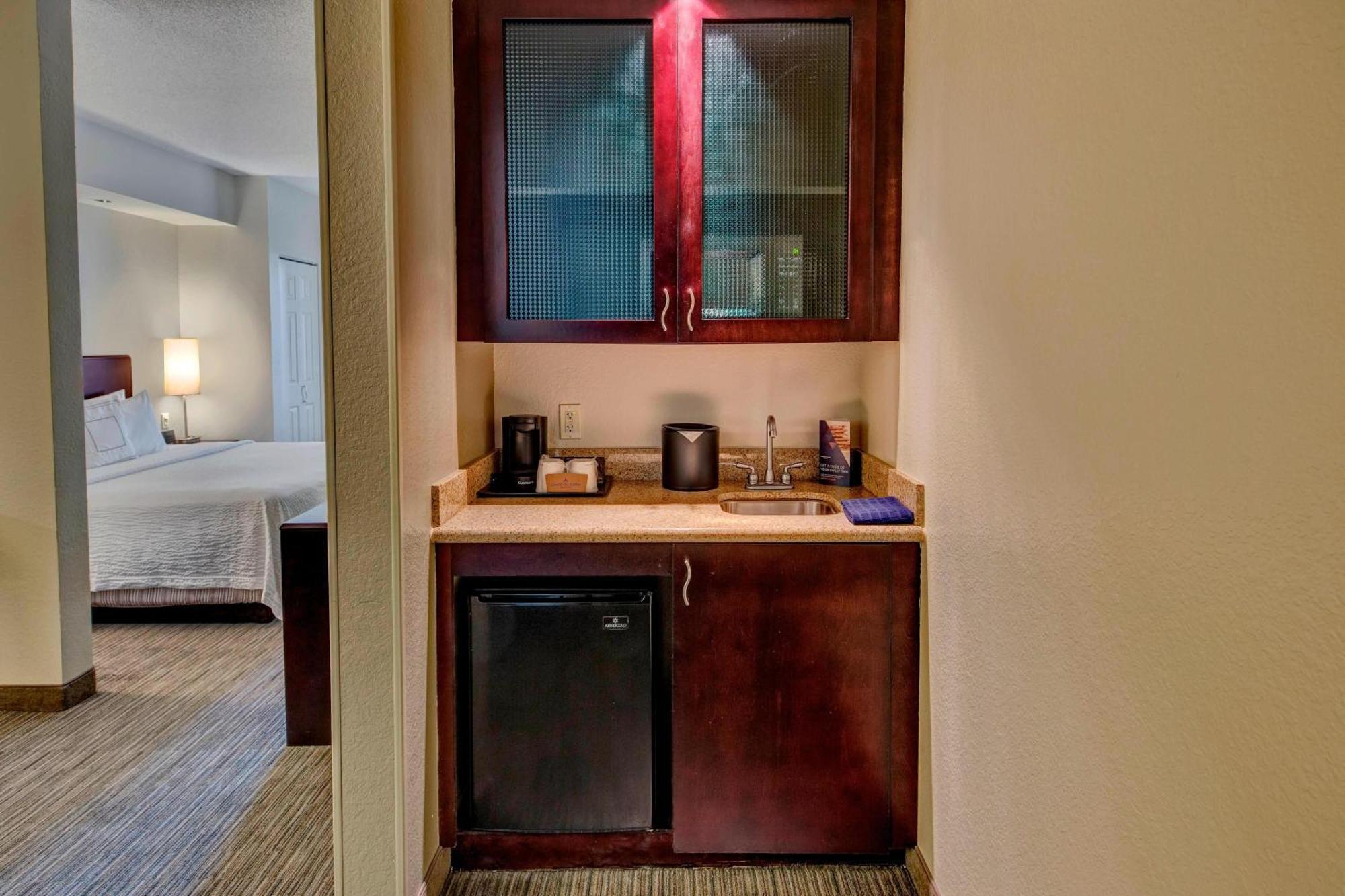 Springhill Suites By Marriott Naples Golden Gate Экстерьер фото