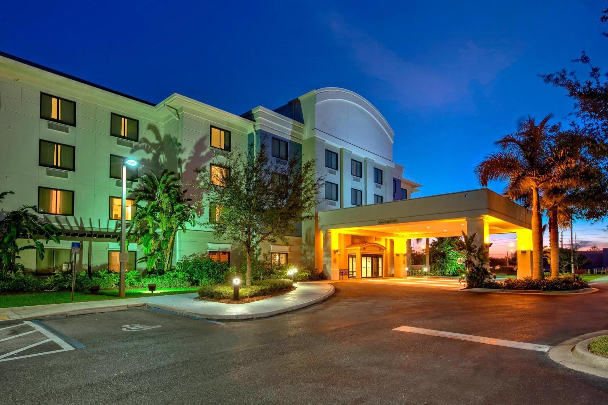 Springhill Suites By Marriott Naples Golden Gate Экстерьер фото