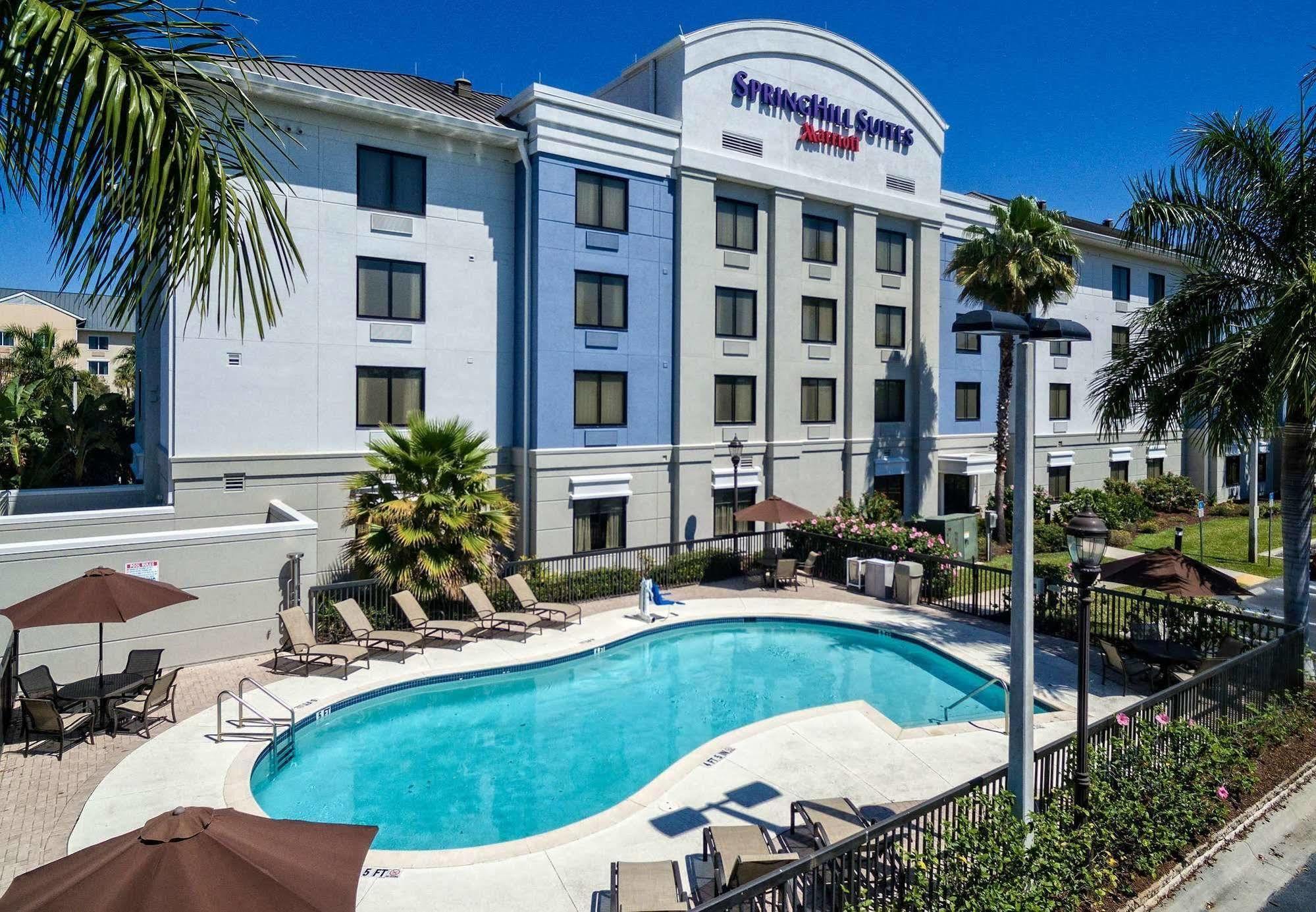 Springhill Suites By Marriott Naples Golden Gate Экстерьер фото